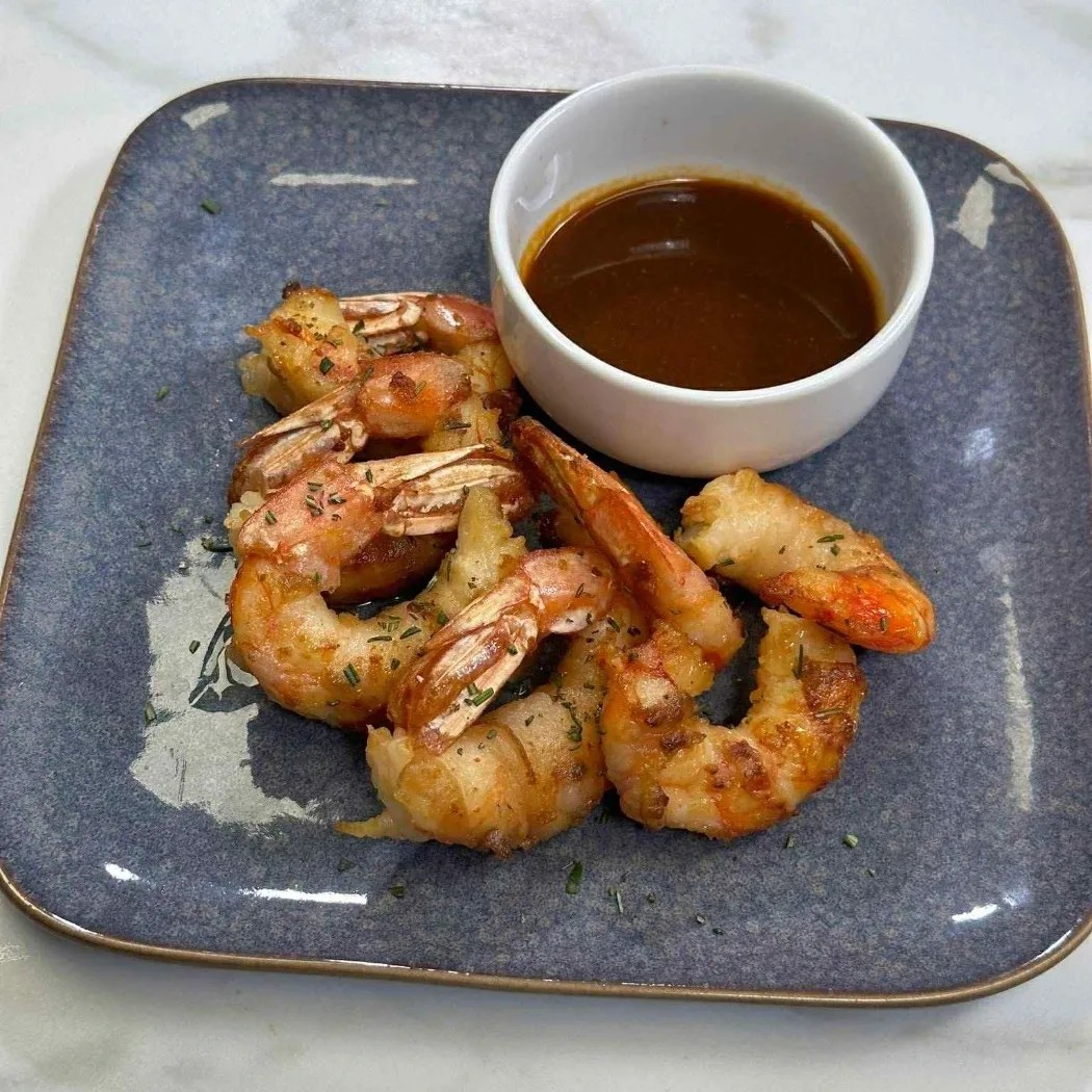 Image alt description