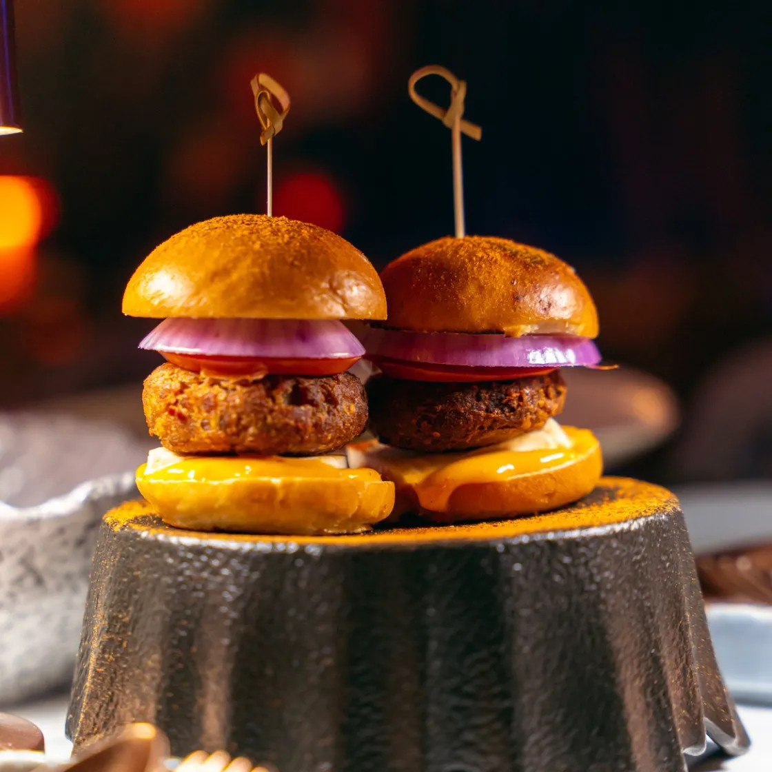 Image alt description