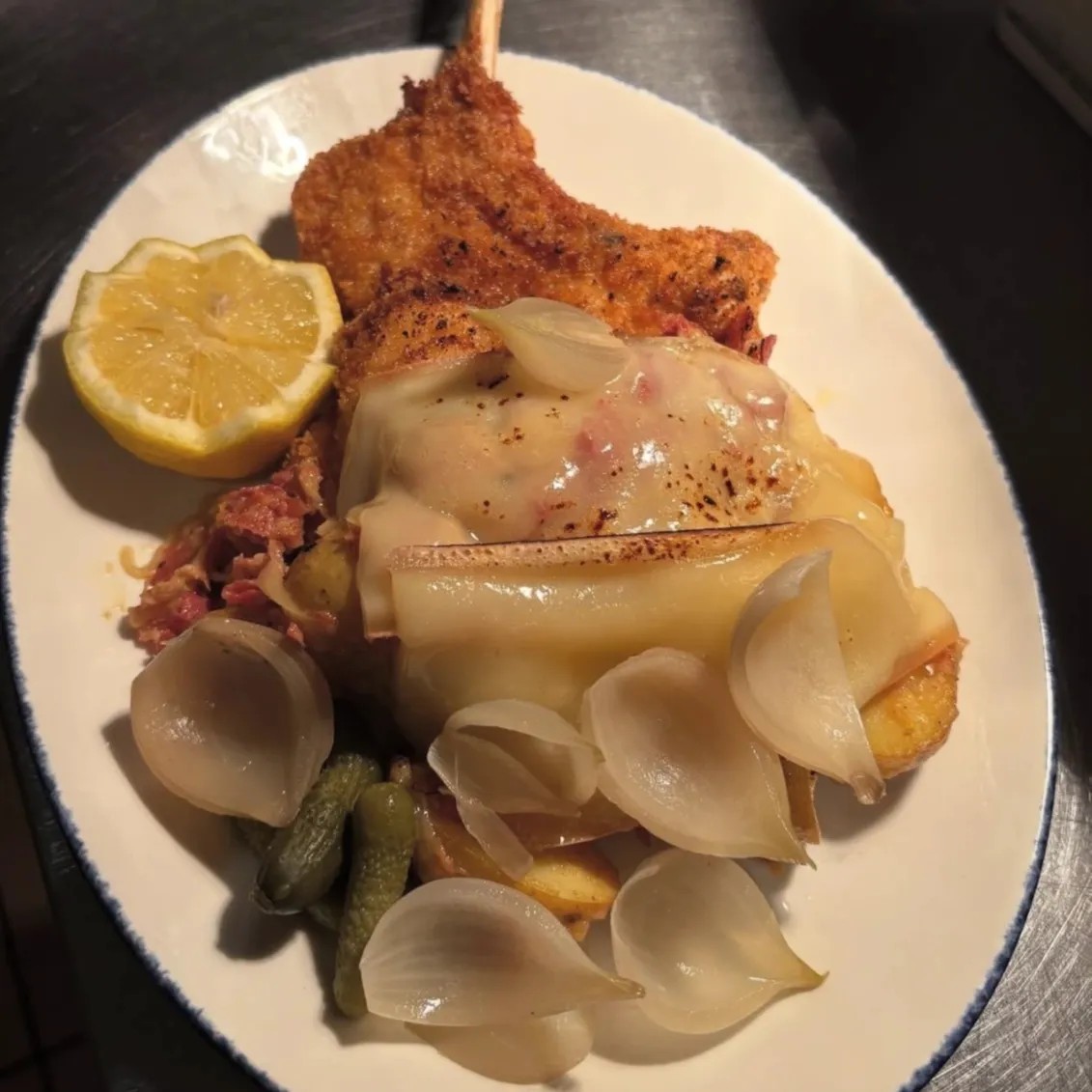 Image alt description