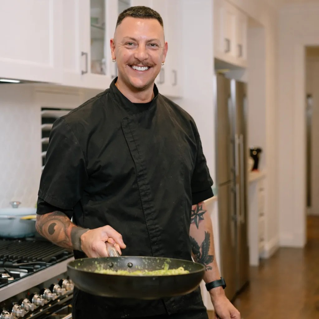 Image alt description