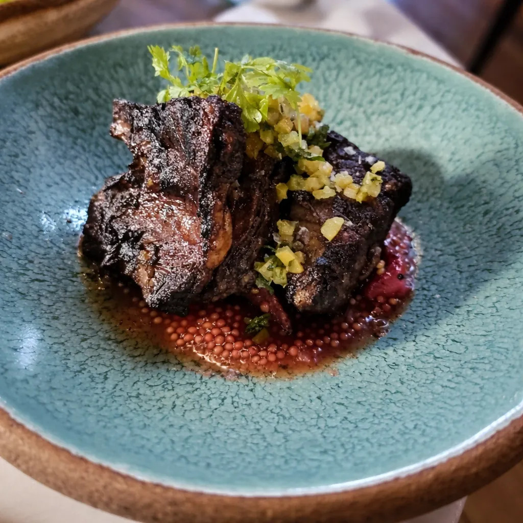 Image alt description