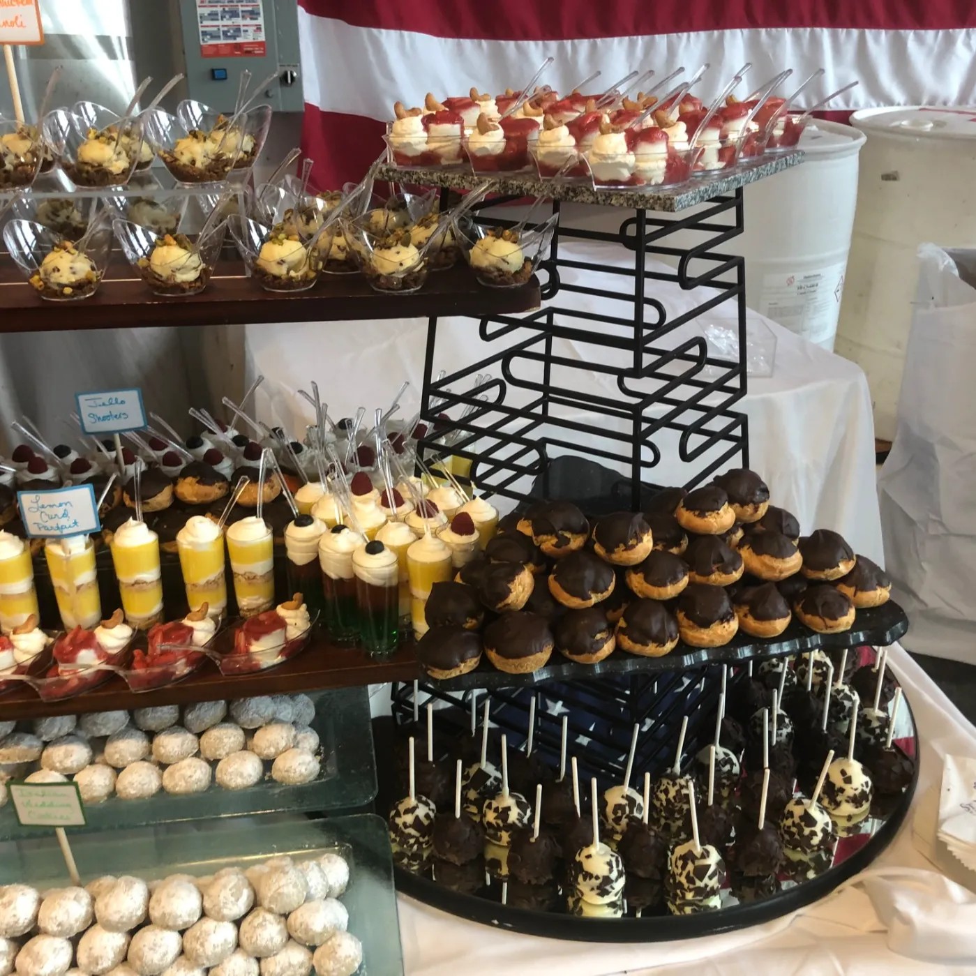 Image alt description