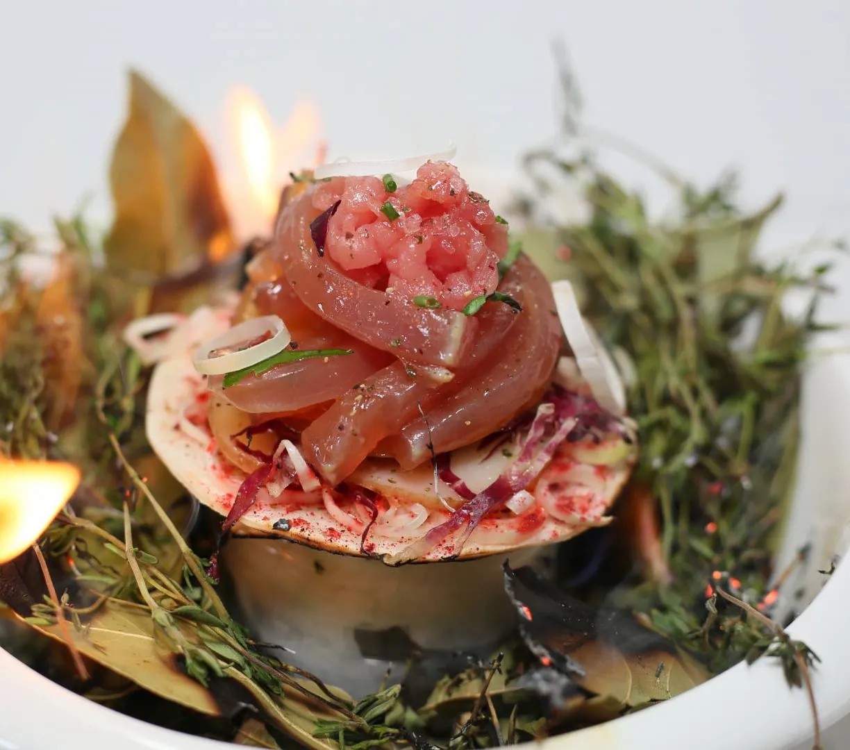 Image alt description