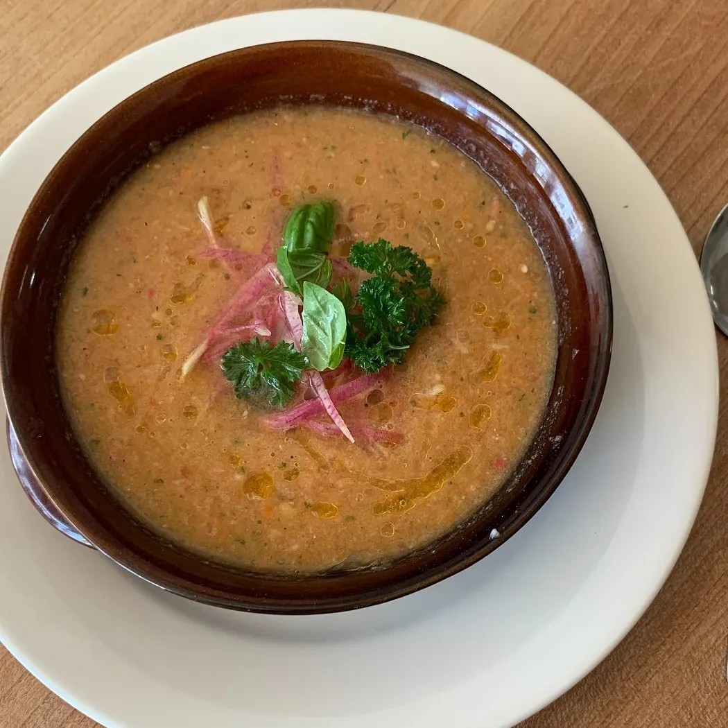 Image alt description