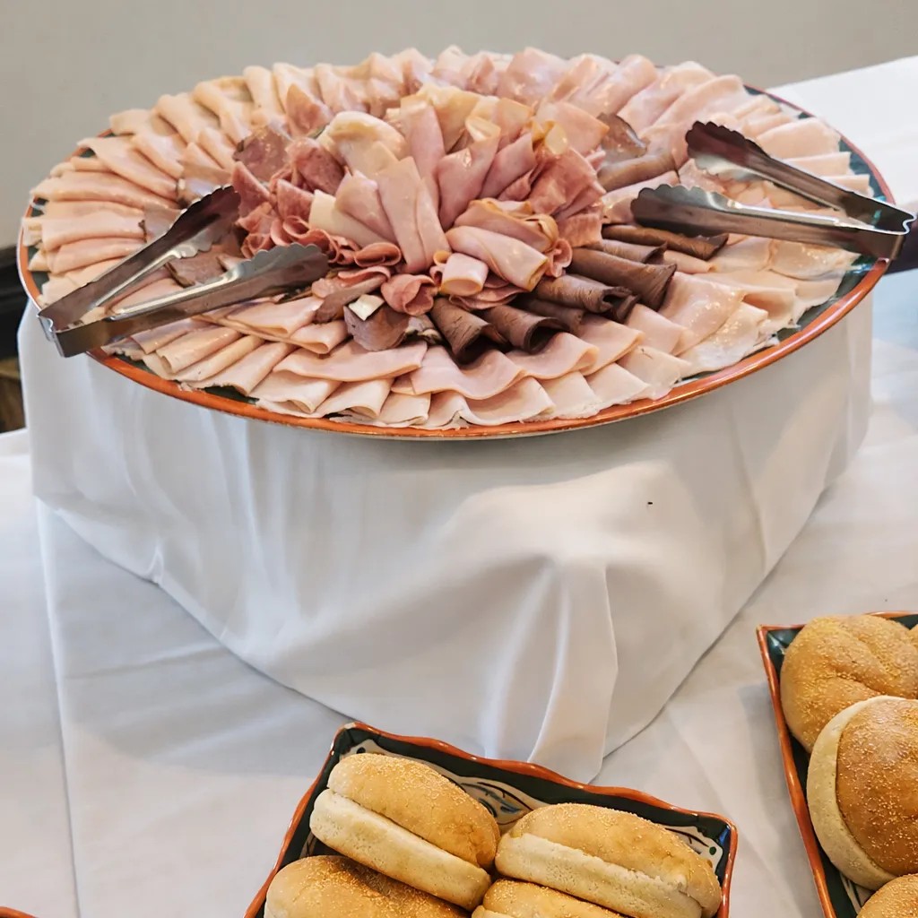 Image alt description