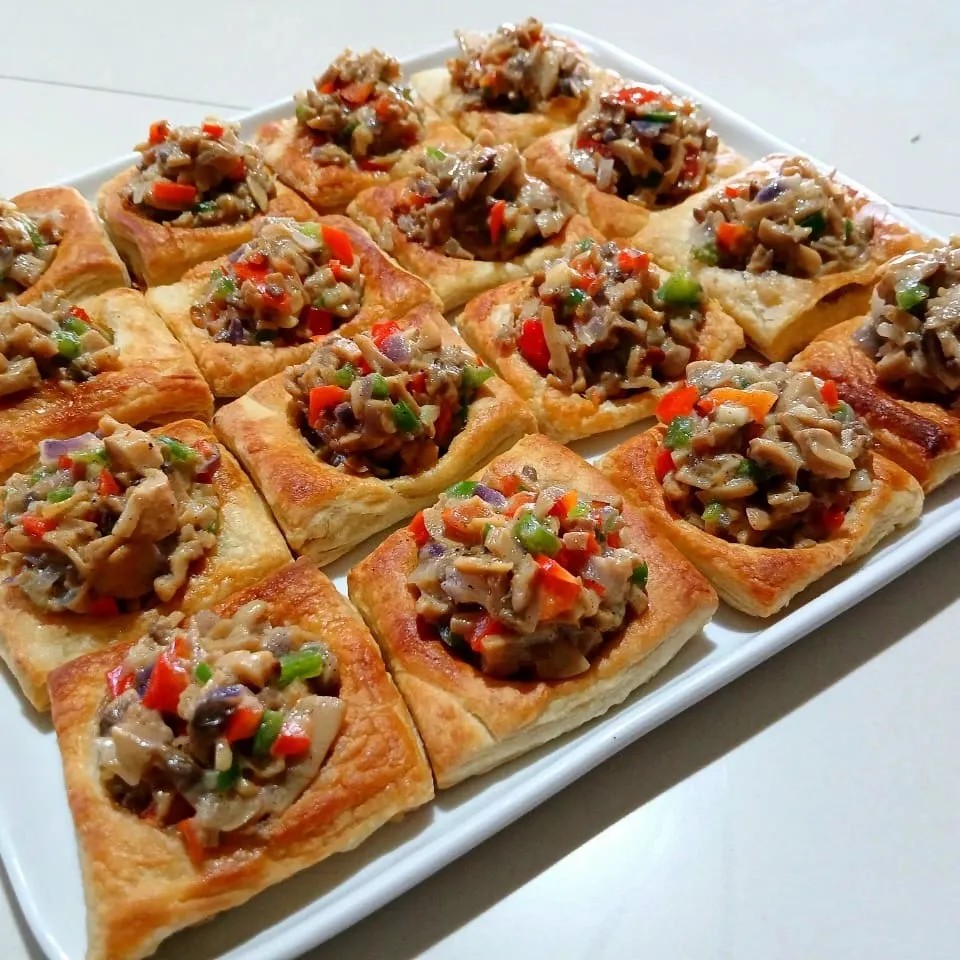 Image alt description