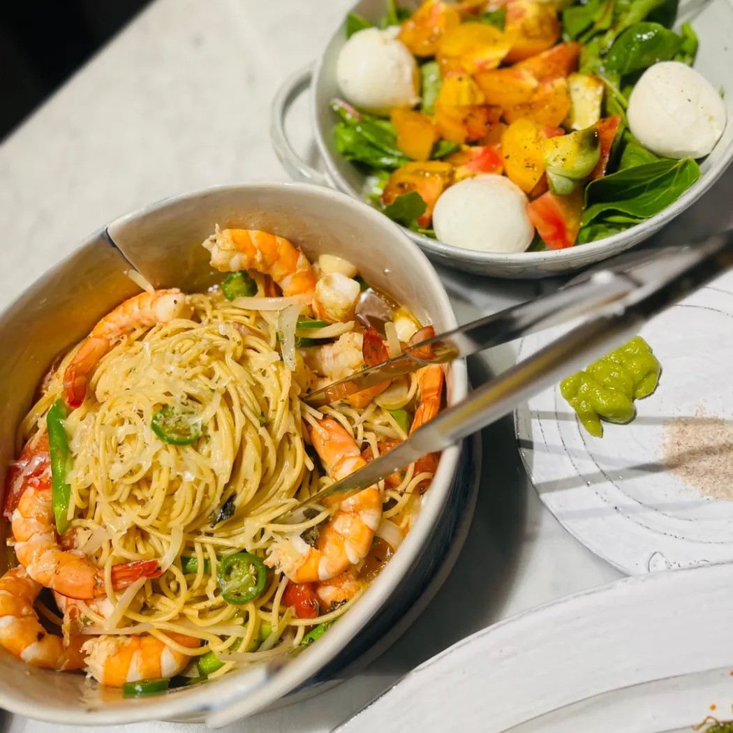 Image alt description