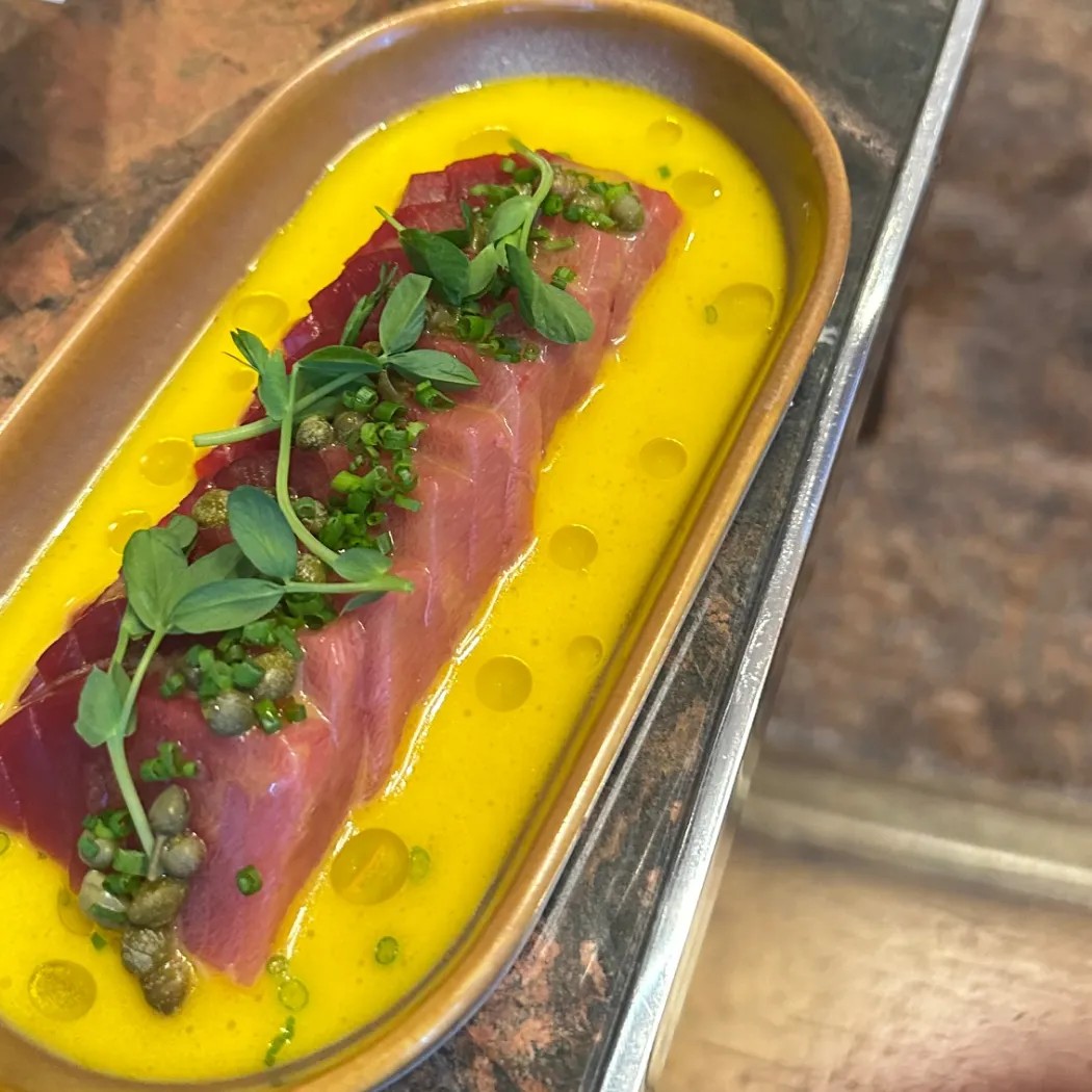 Image alt description