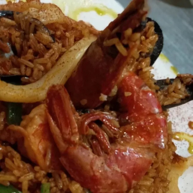 Image alt description