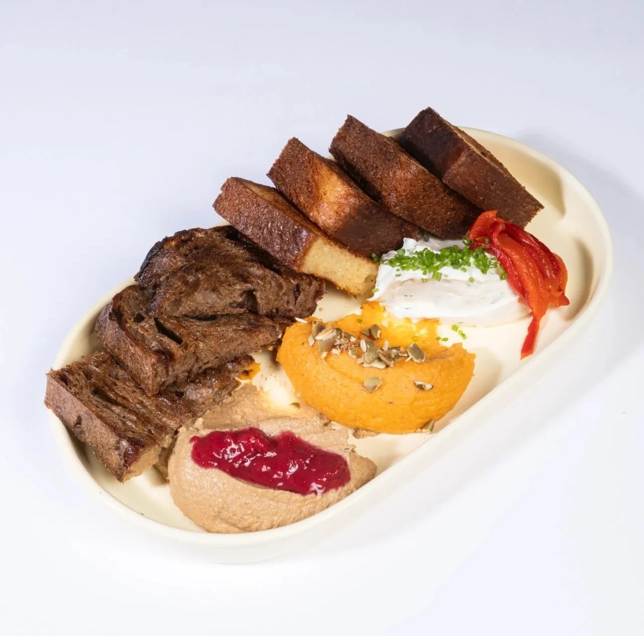 Image alt description