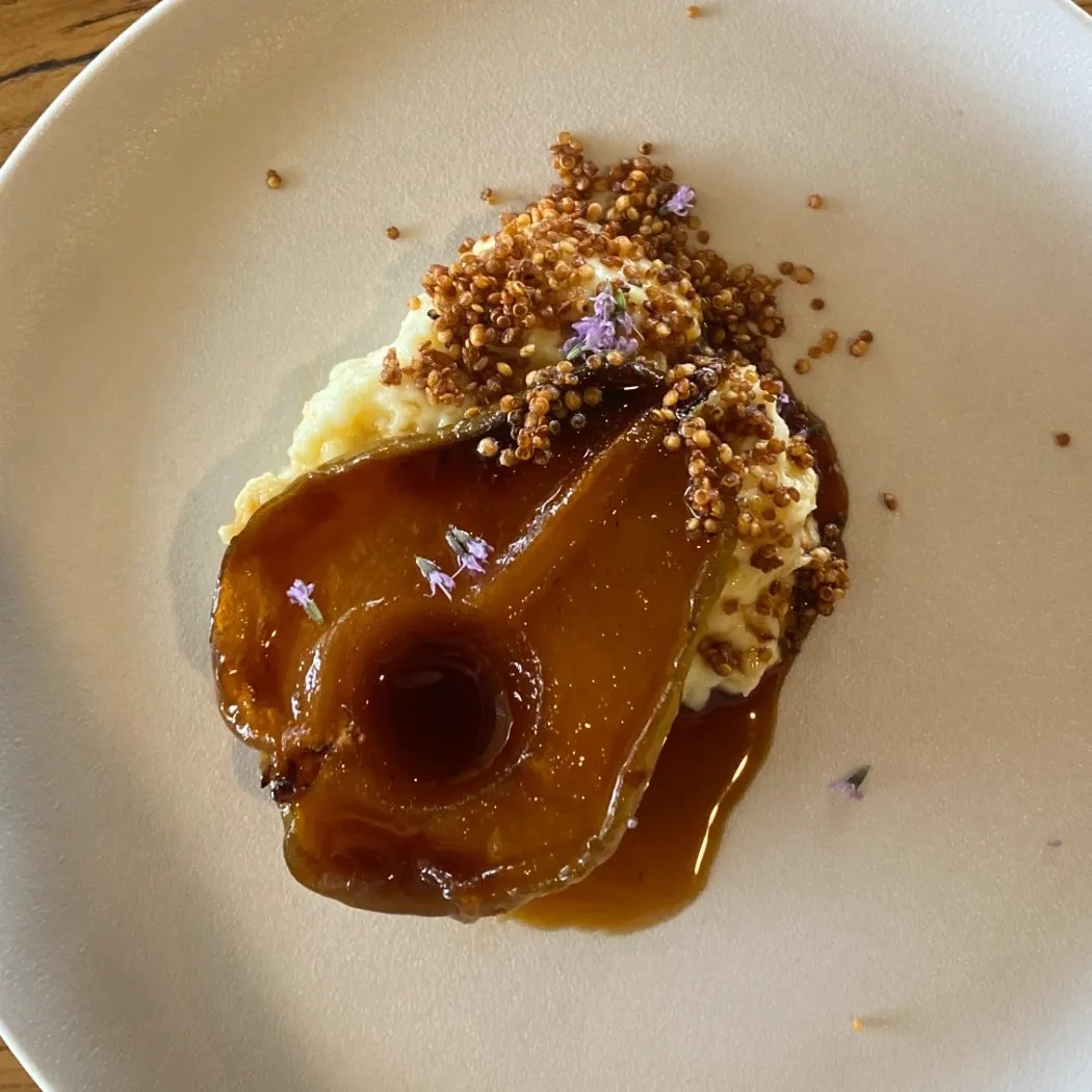 Image alt description