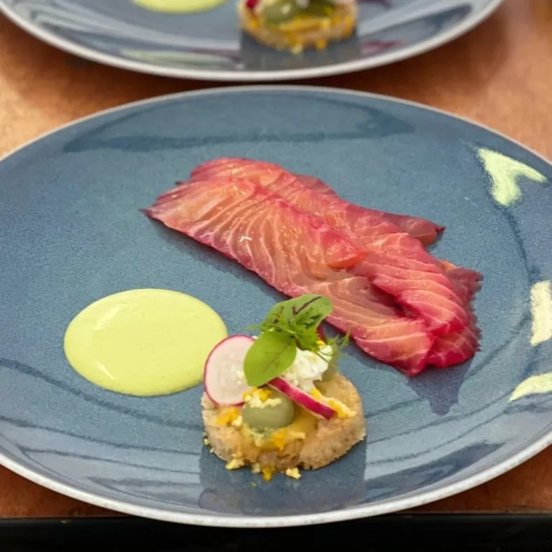 Image alt description