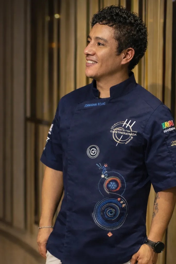 Image alt description