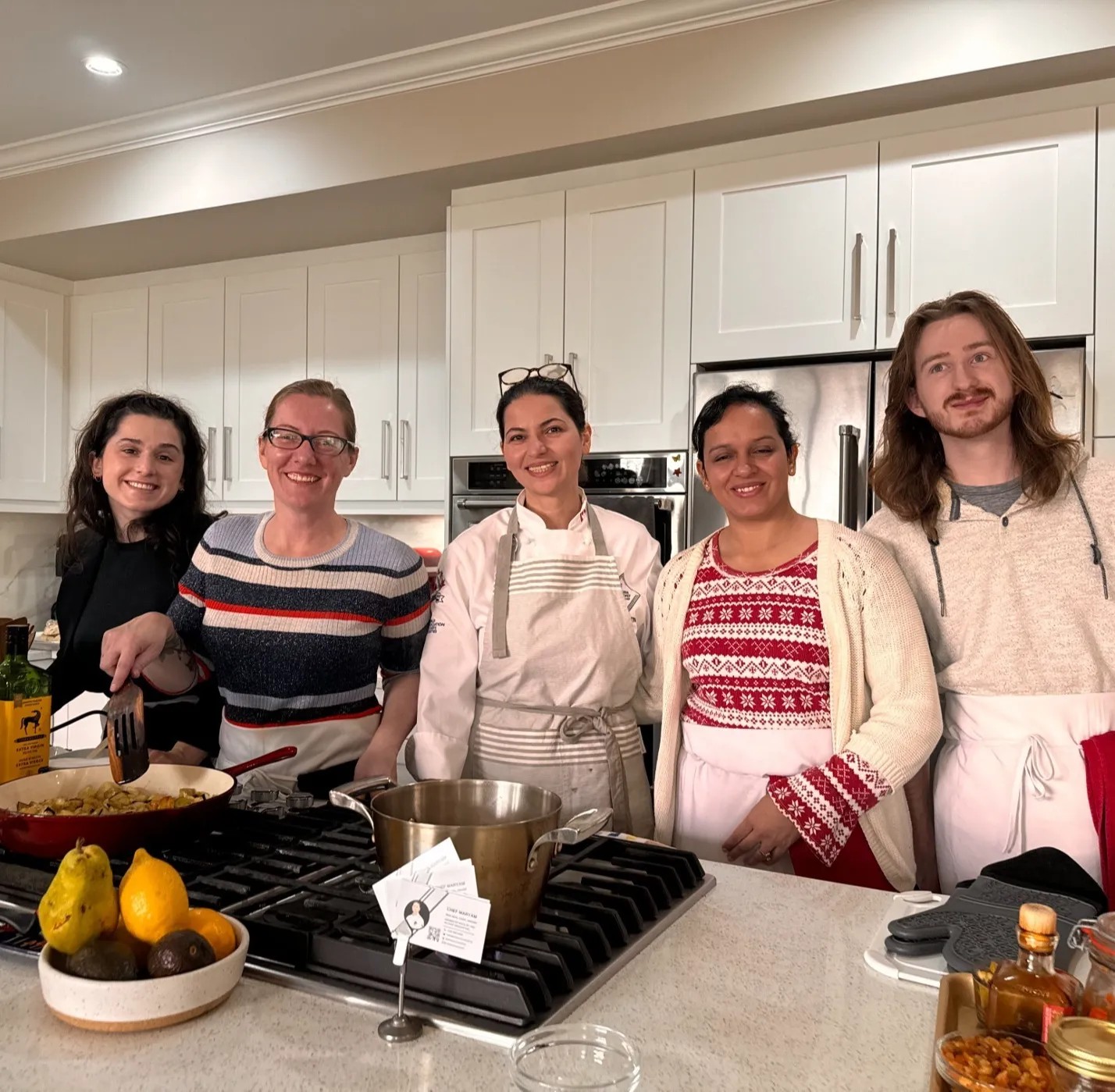 Image alt description