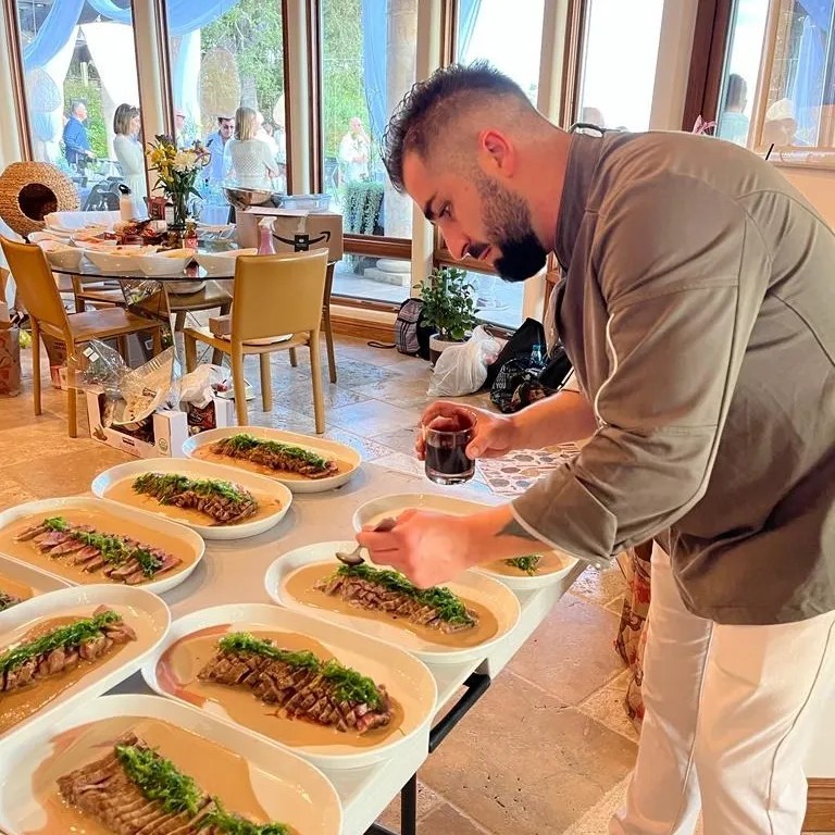 Image alt description