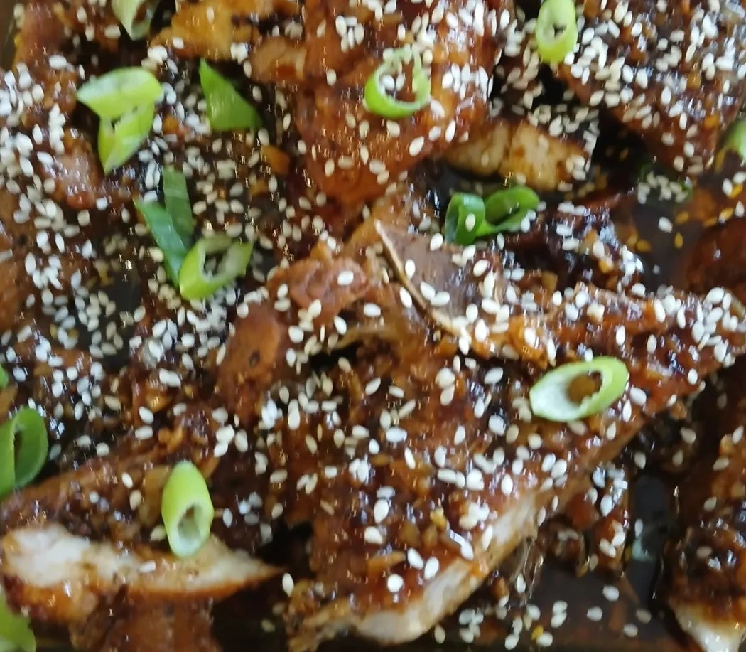 Image alt description