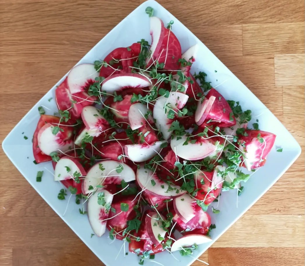 Image alt description