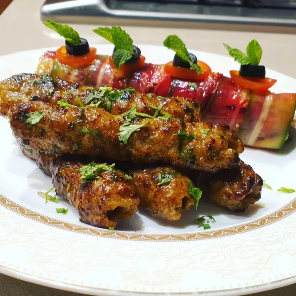 Image alt description