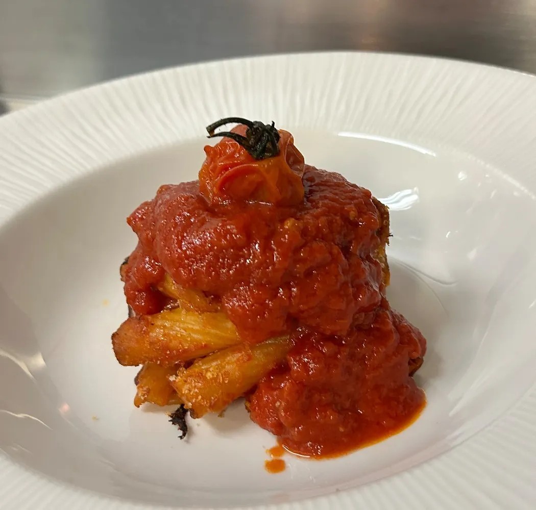 Image alt description