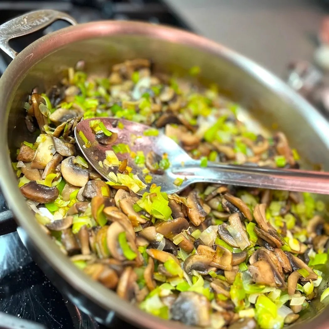 Image alt description