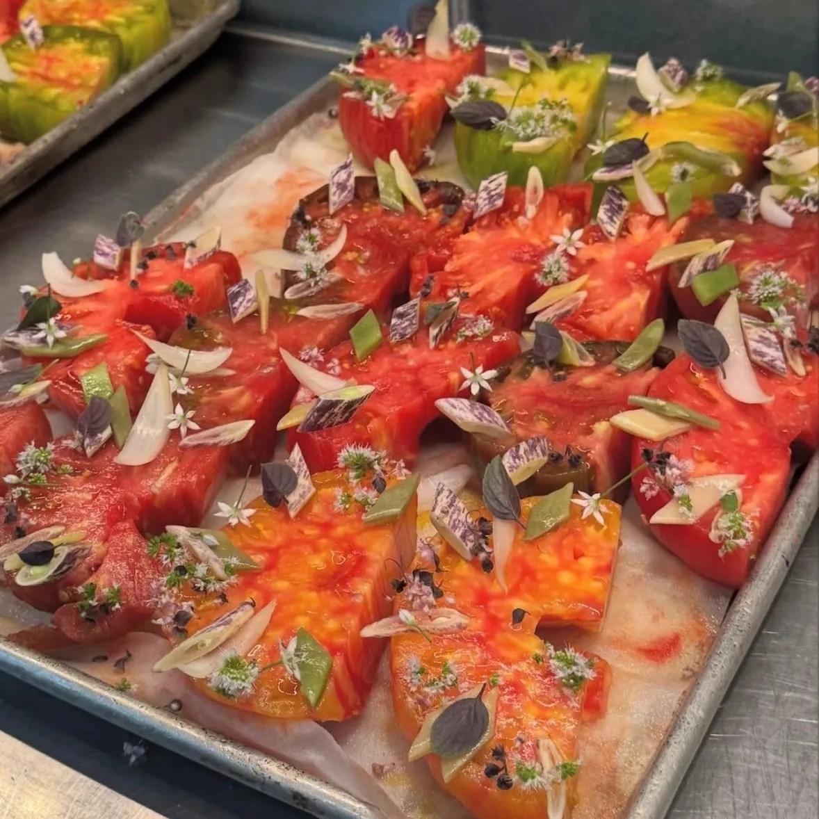 Image alt description