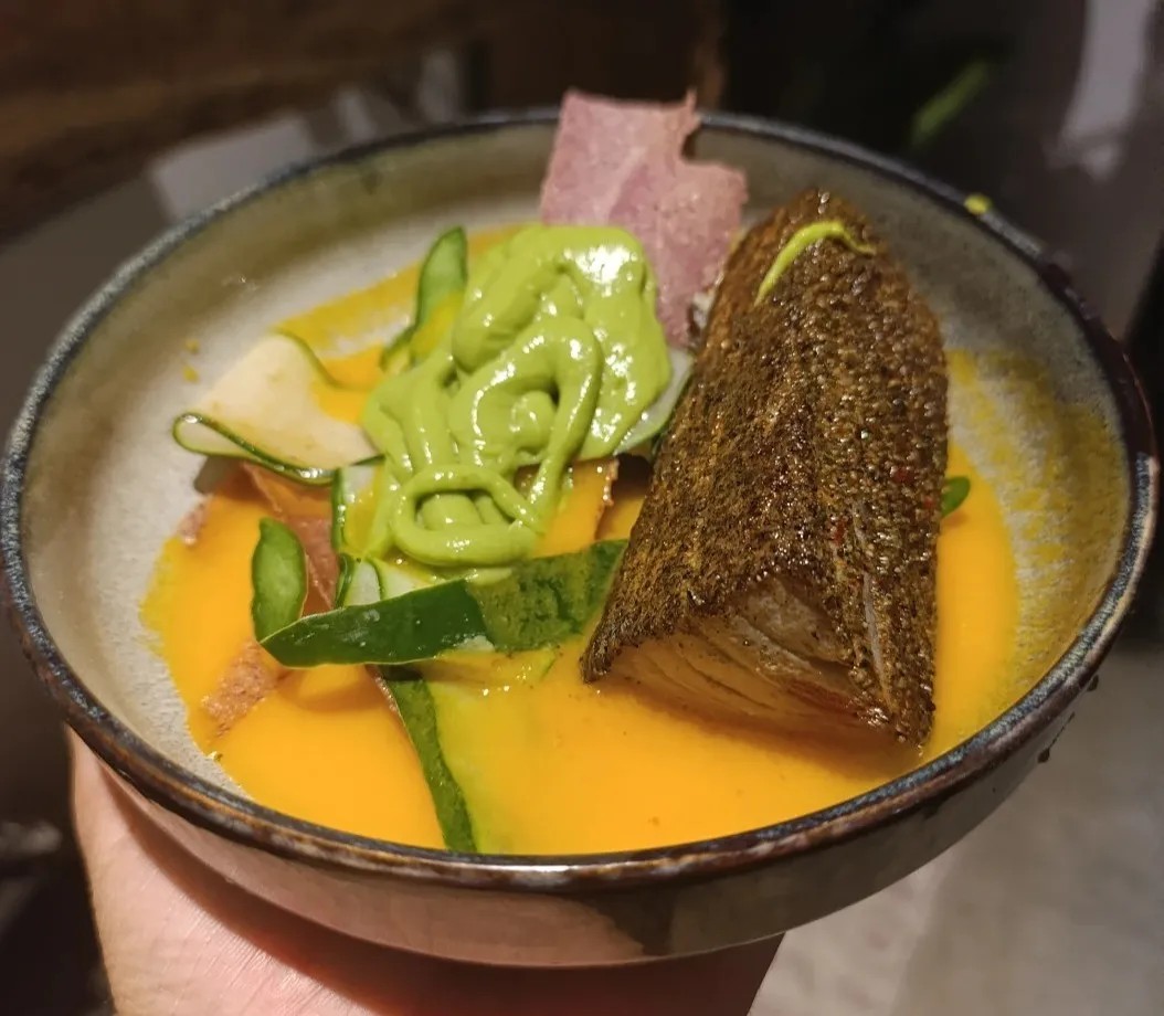 Image alt description