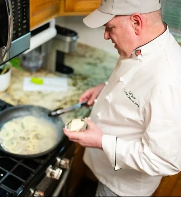 Image alt description