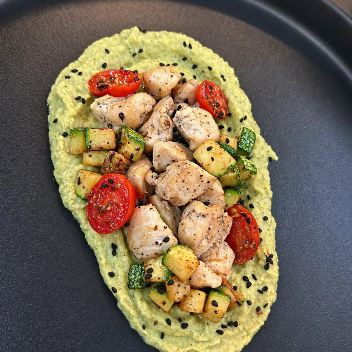 Image alt description