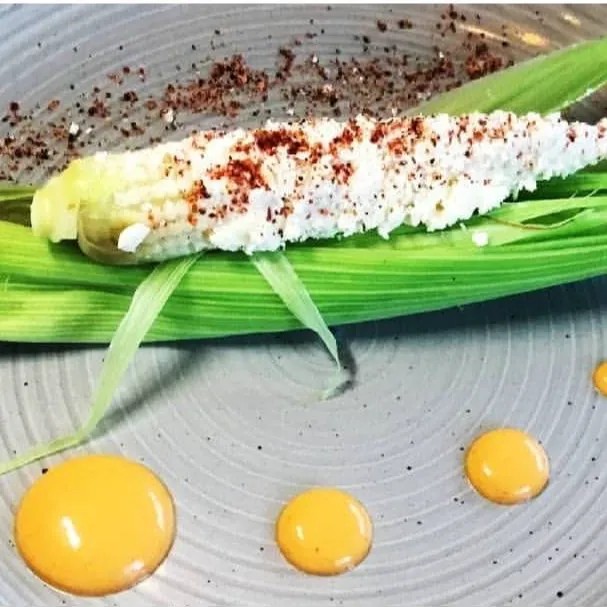 Image alt description