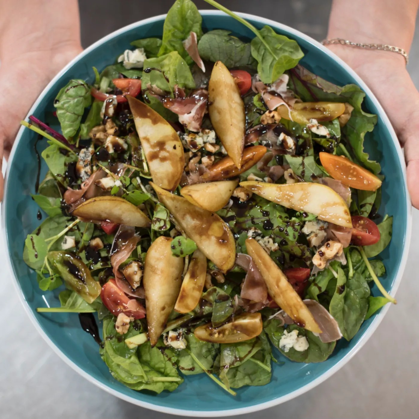 Image alt description