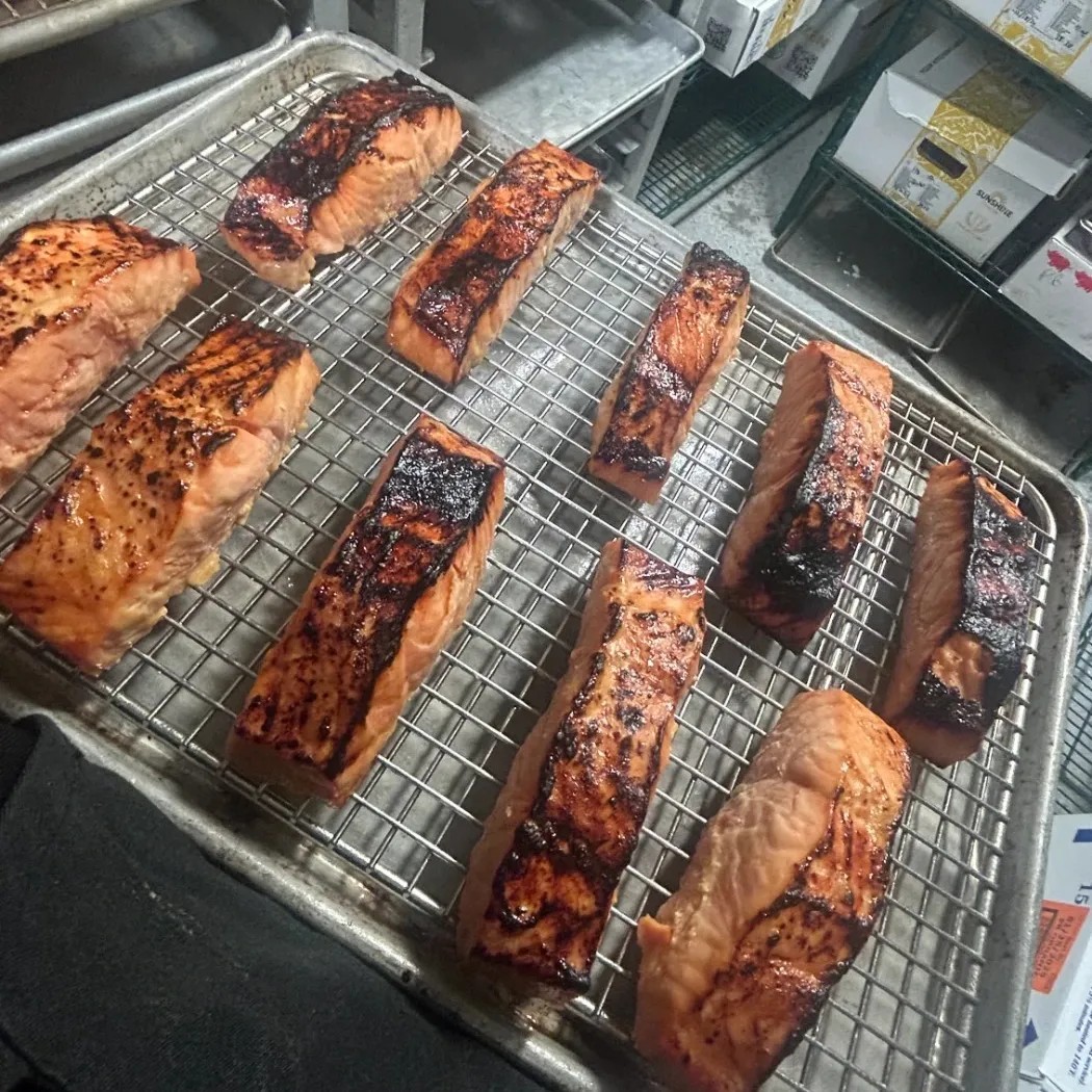 Image alt description