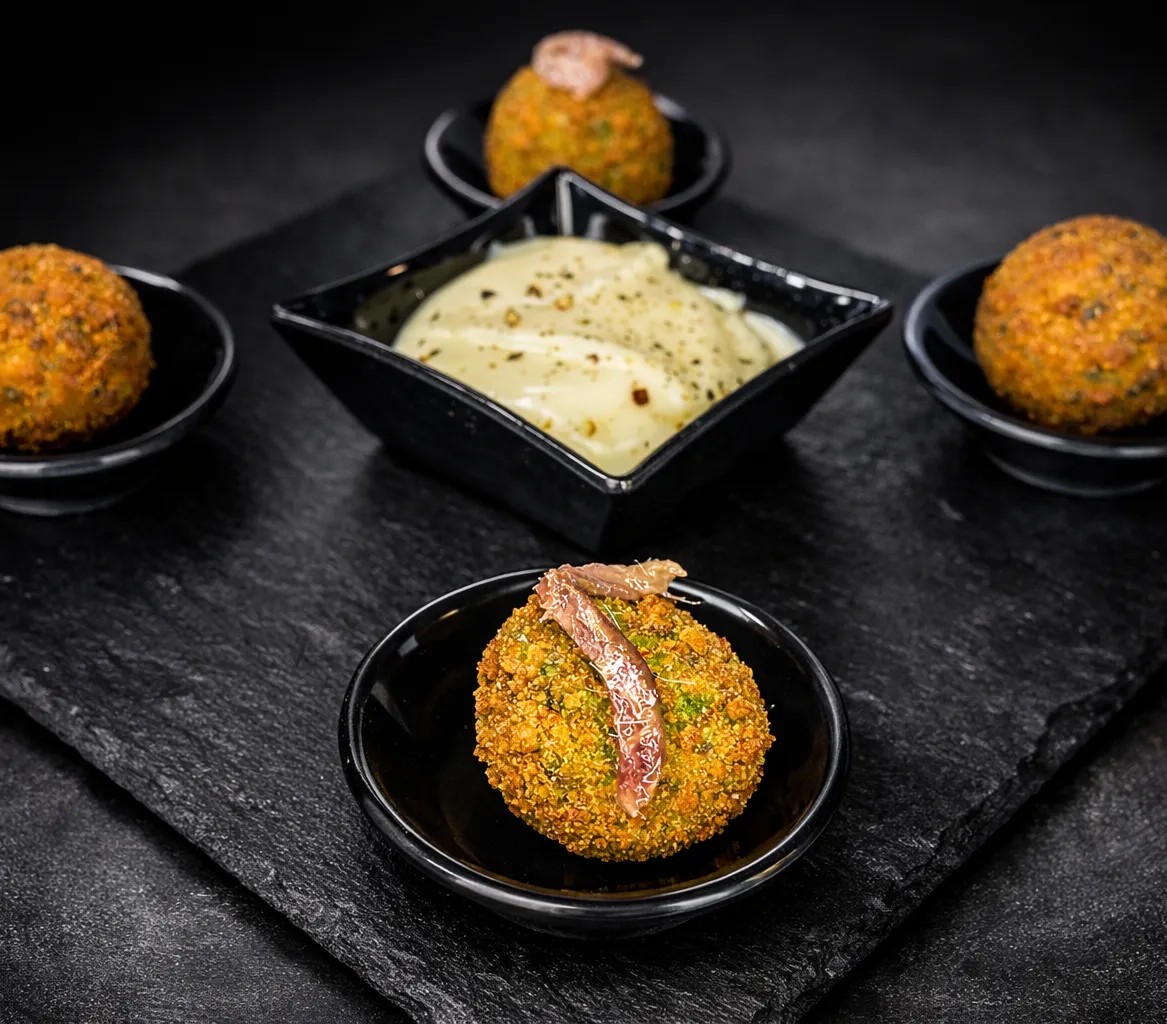 Image alt description