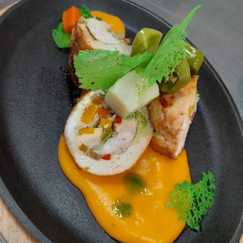 Image alt description