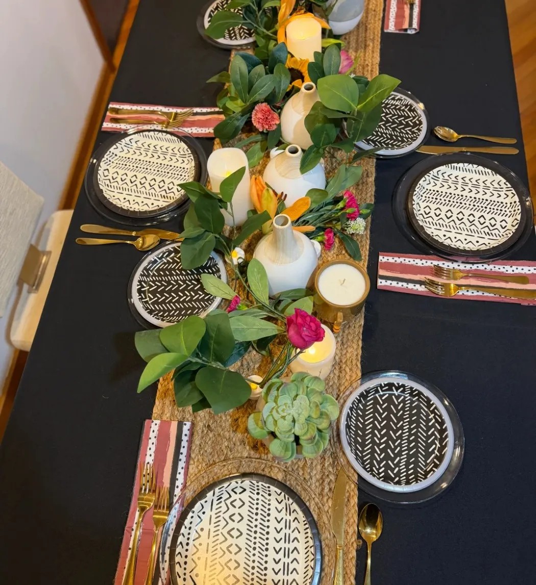 Image alt description