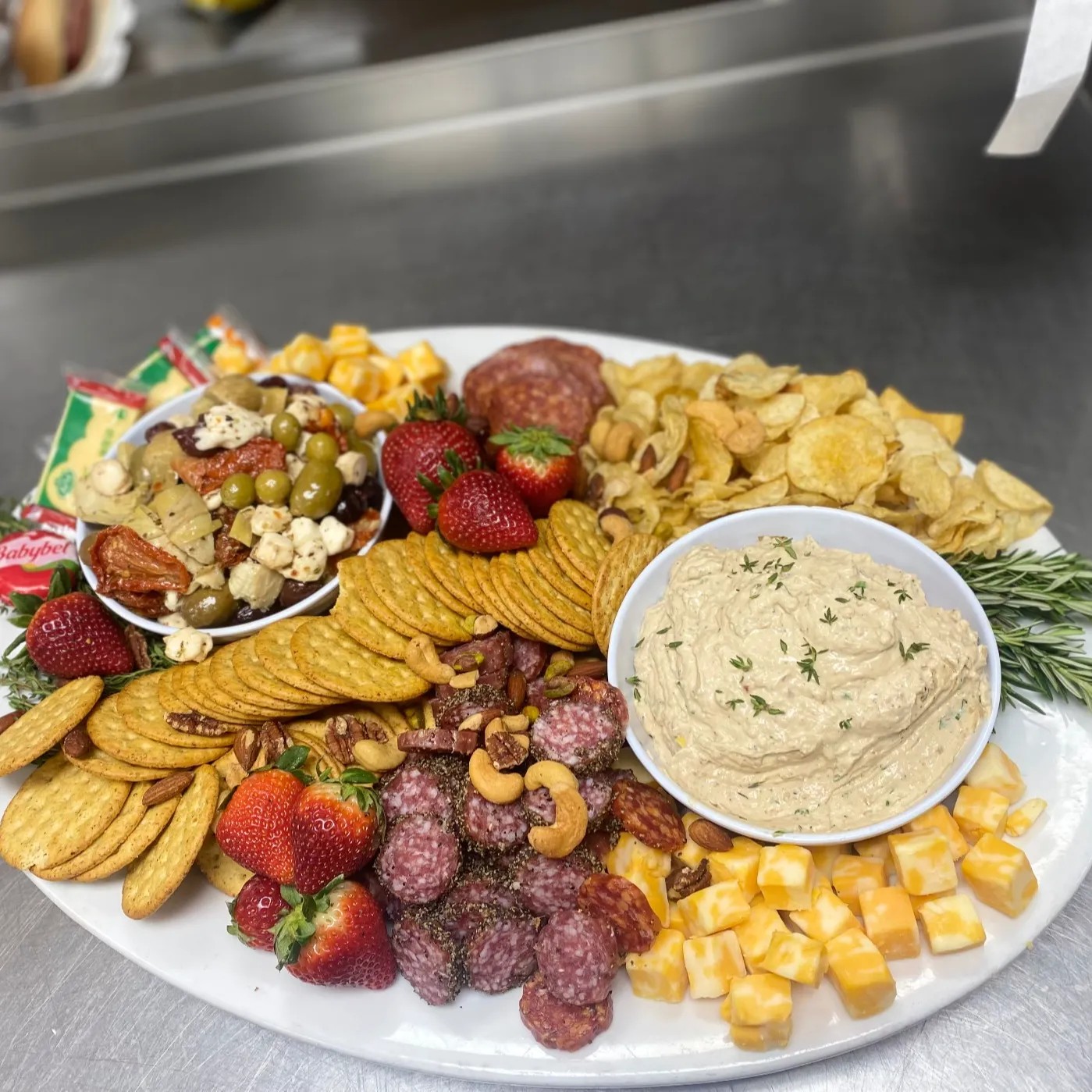 Image alt description