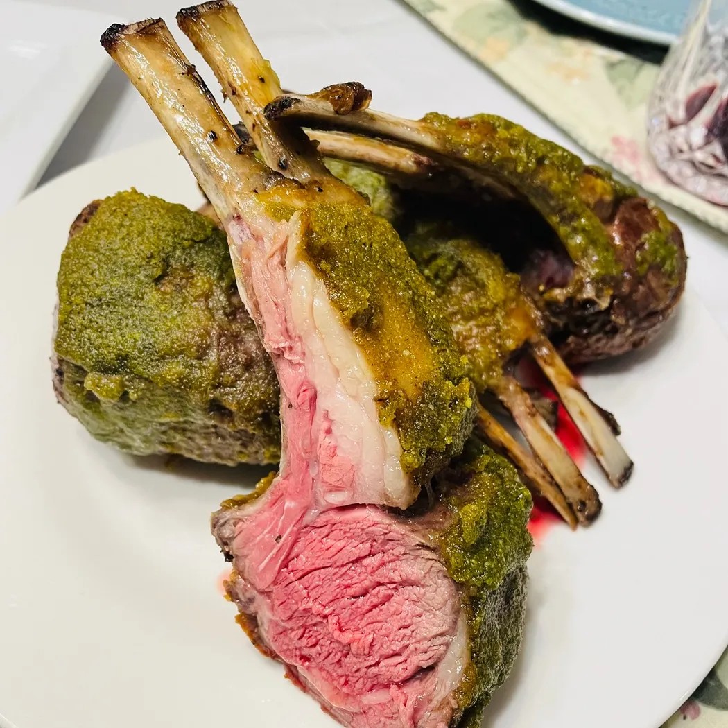 Image alt description