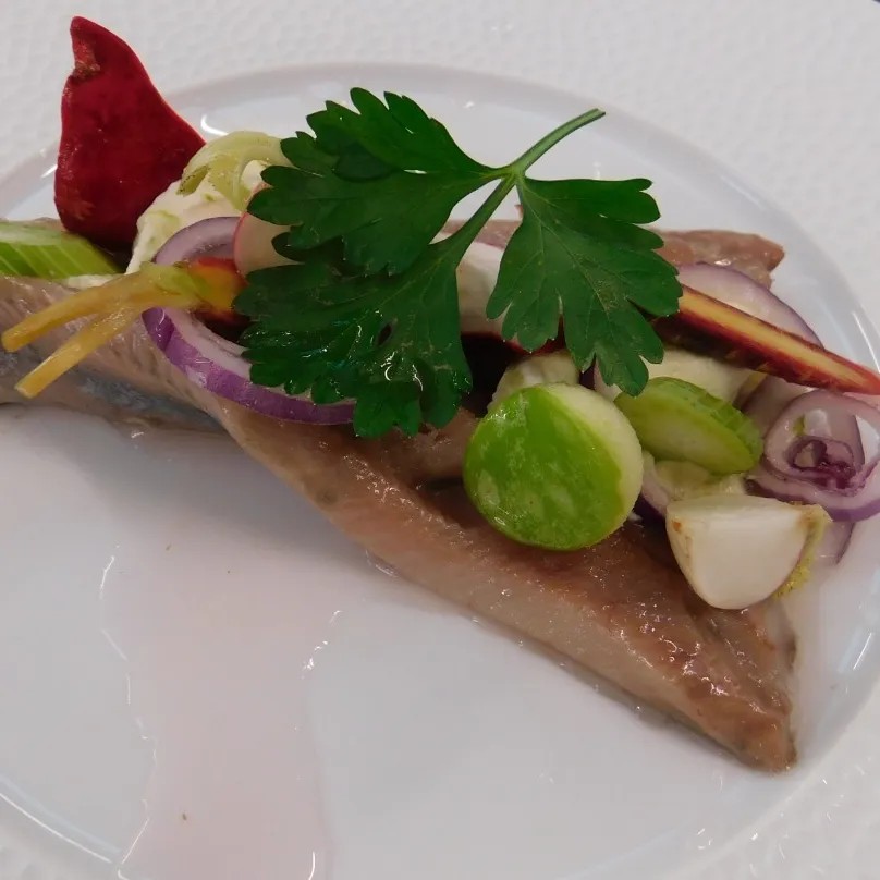 Image alt description