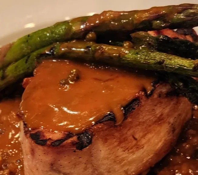 Image alt description