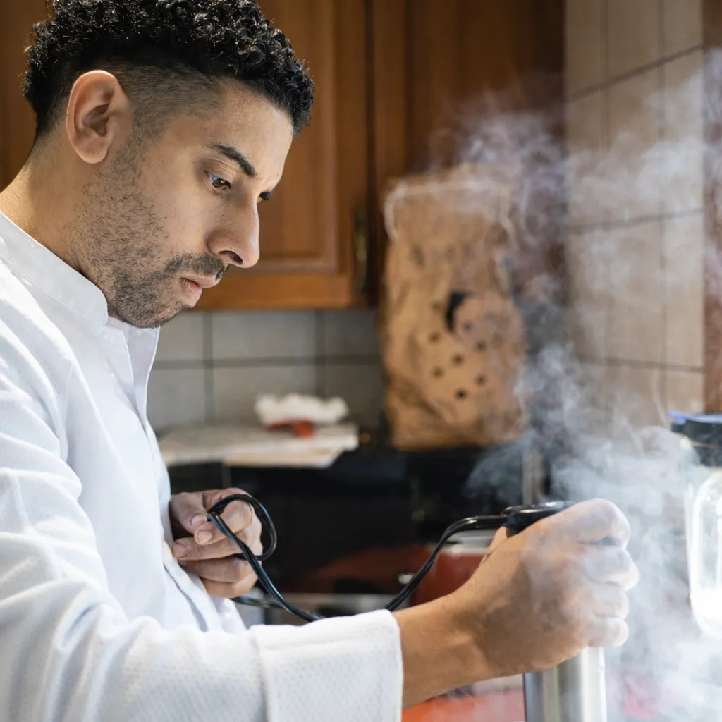 Image alt description