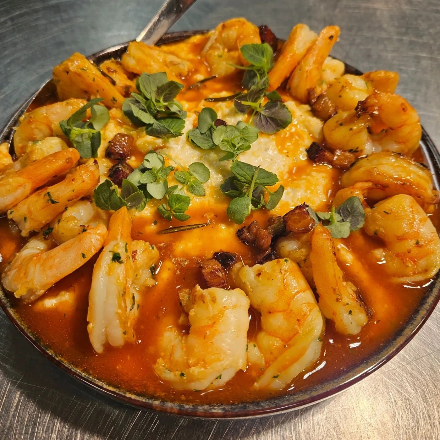 Image alt description