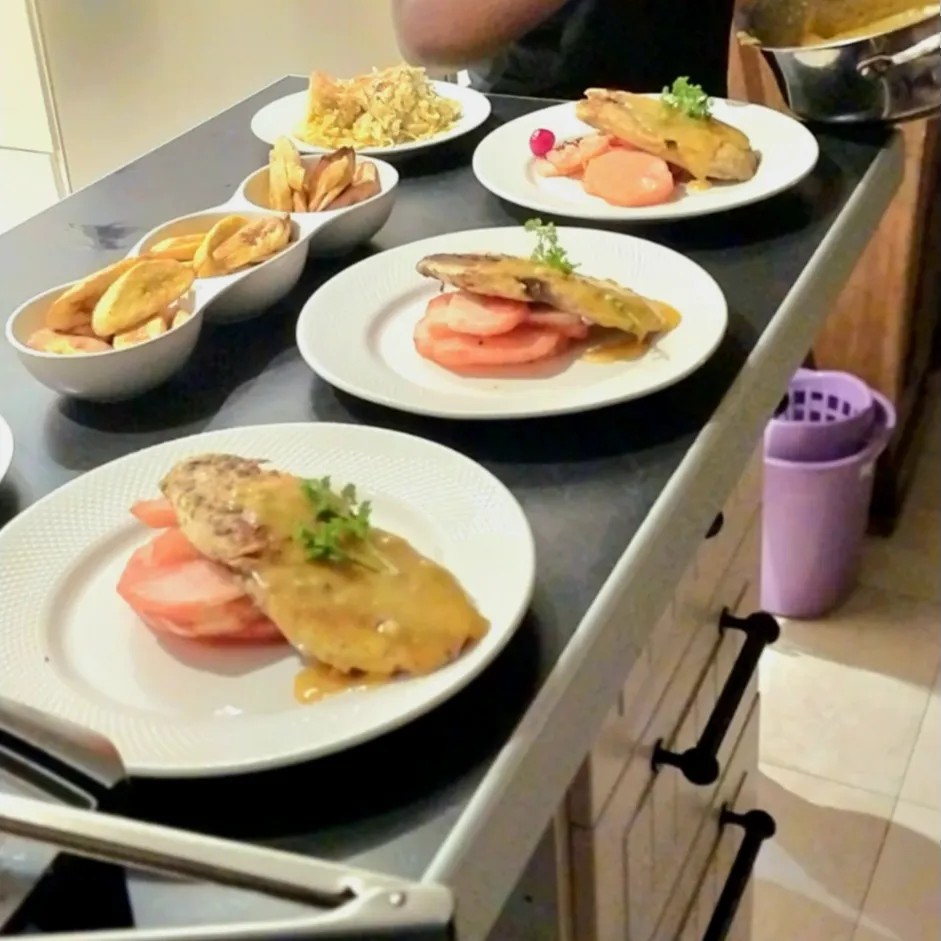 Image alt description