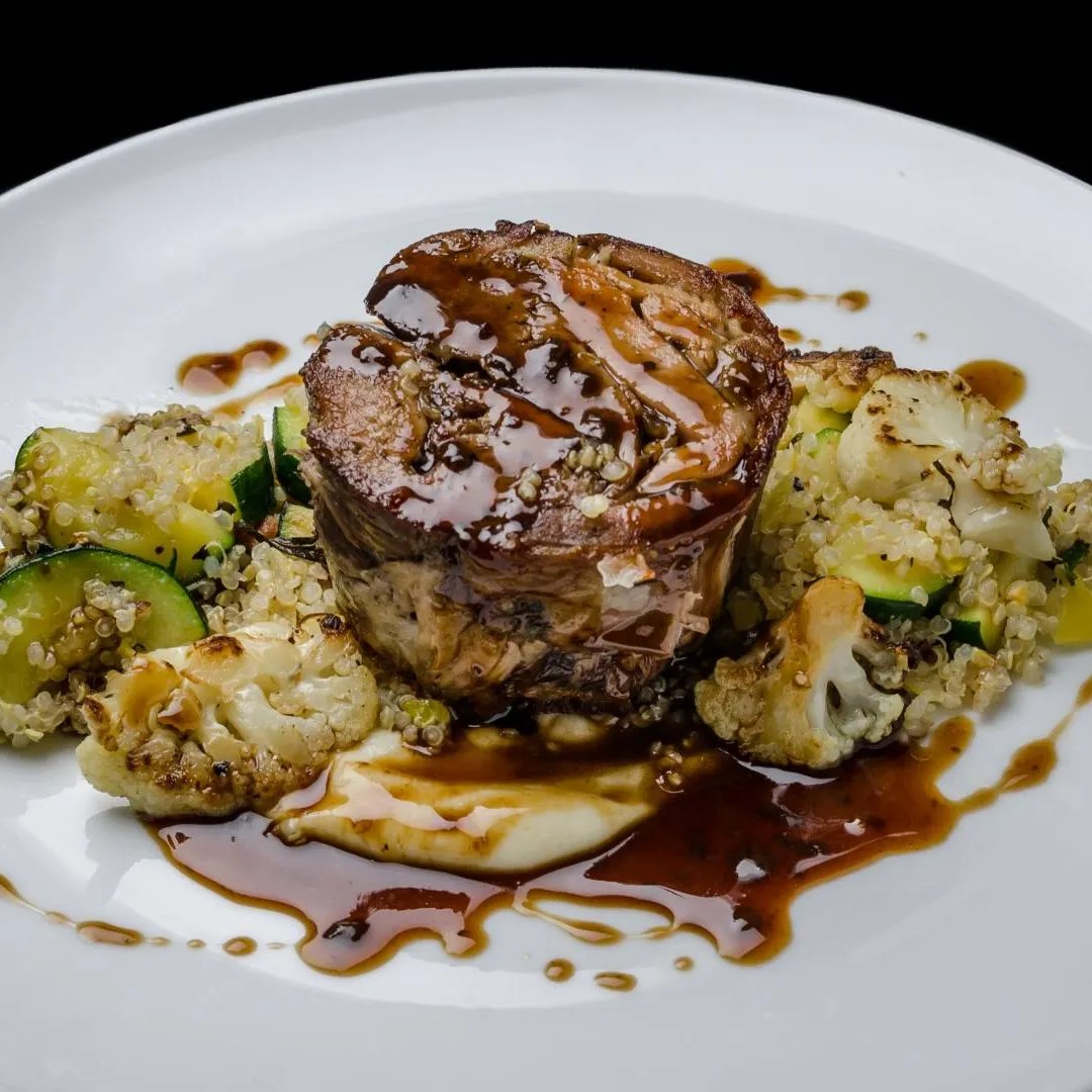 Image alt description