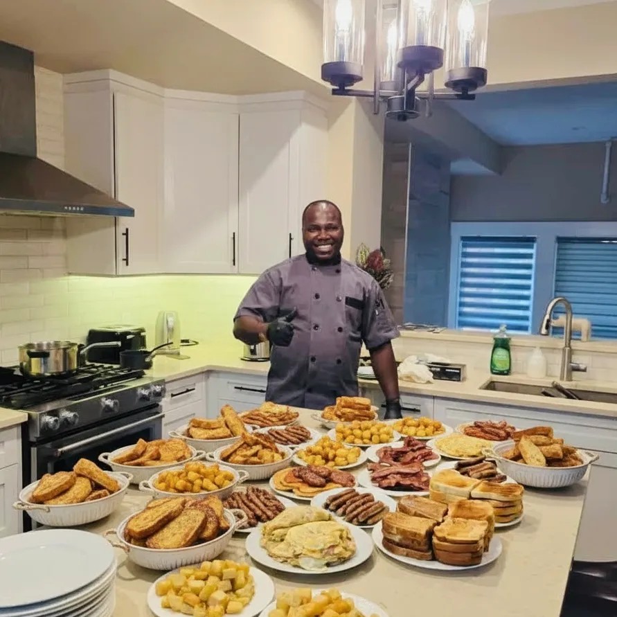 Image alt description