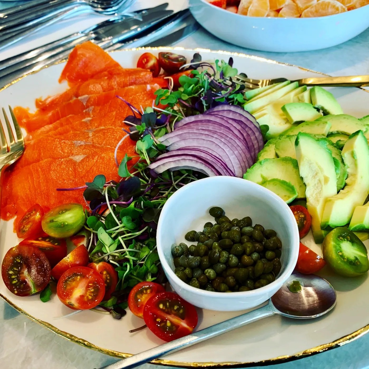 Image alt description