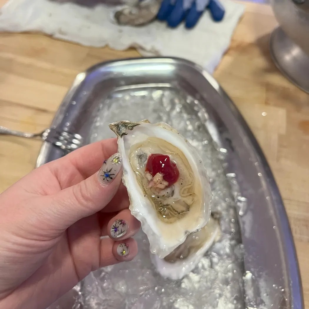 Image alt description