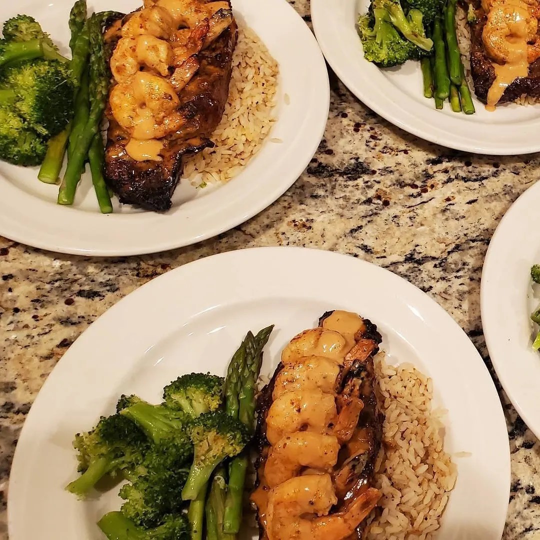 Image alt description