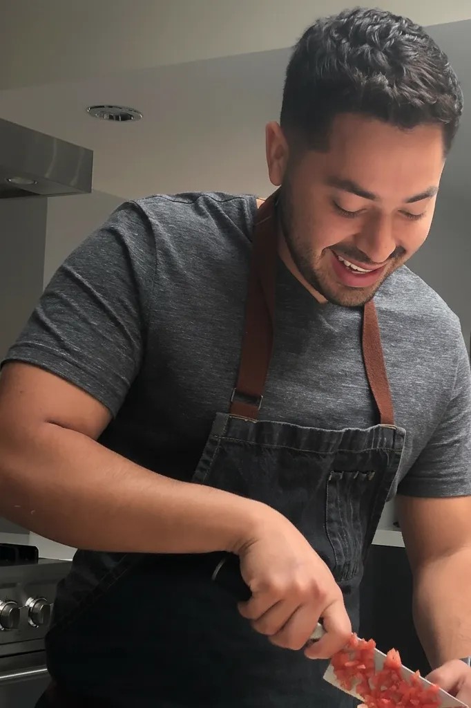 Image alt description