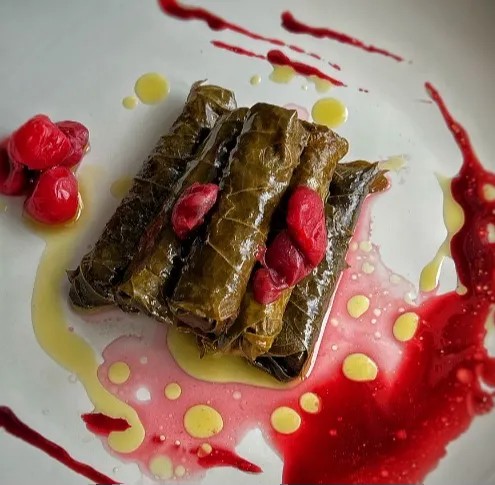 Image alt description