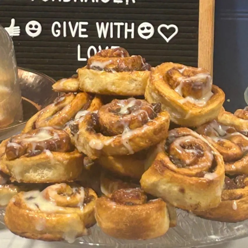 Image alt description