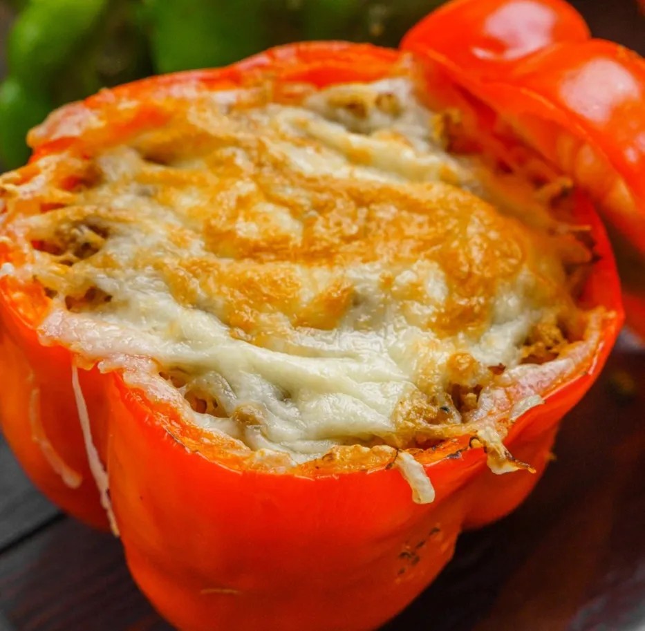 Image alt description